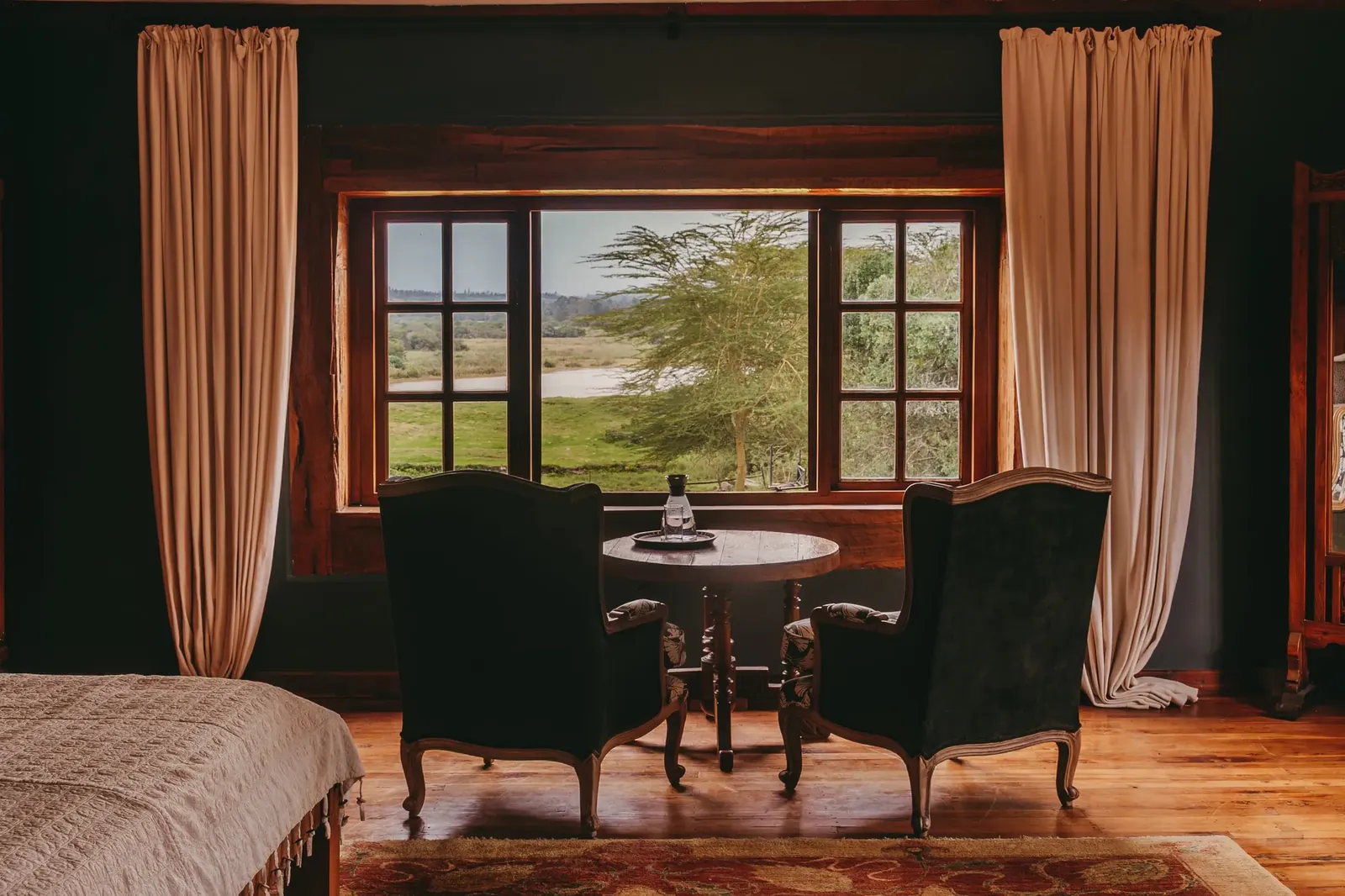 Country Manor Suite interior