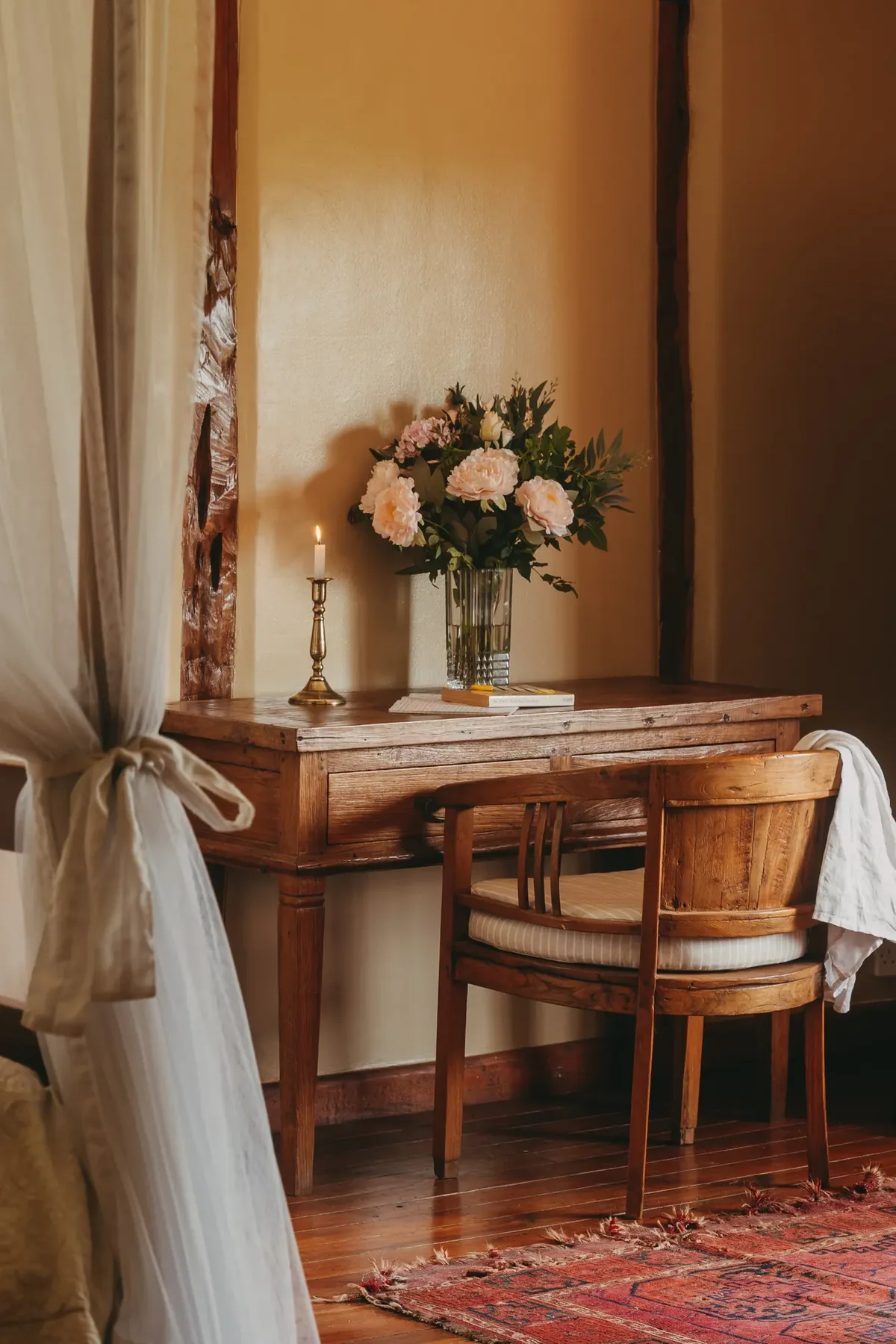 Secret Garden Suite interior