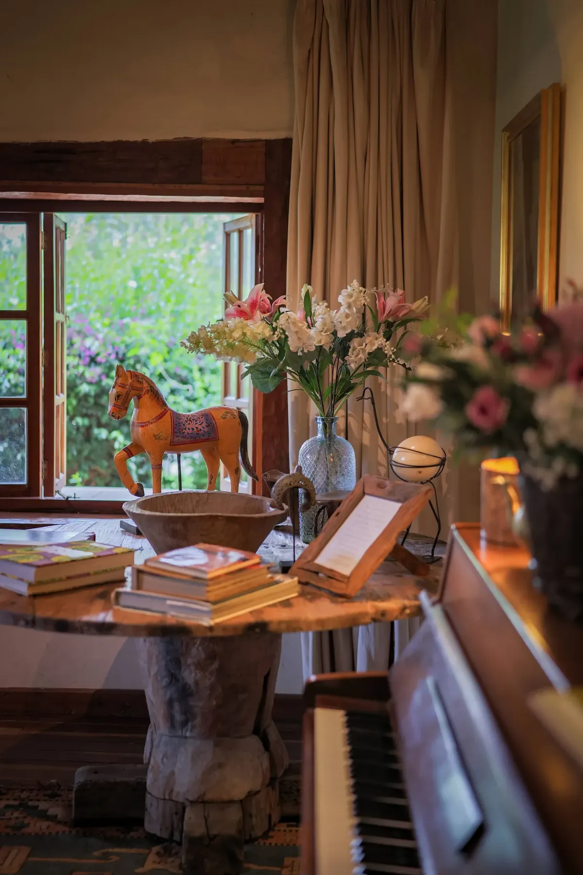 The sitting room at Mukima